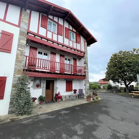 Holiday home Hiriarteberria *